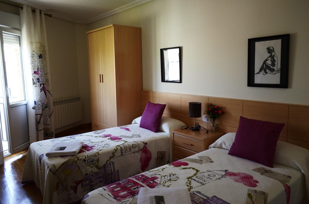 Pension Ostadar Los Arcos Cameră foto