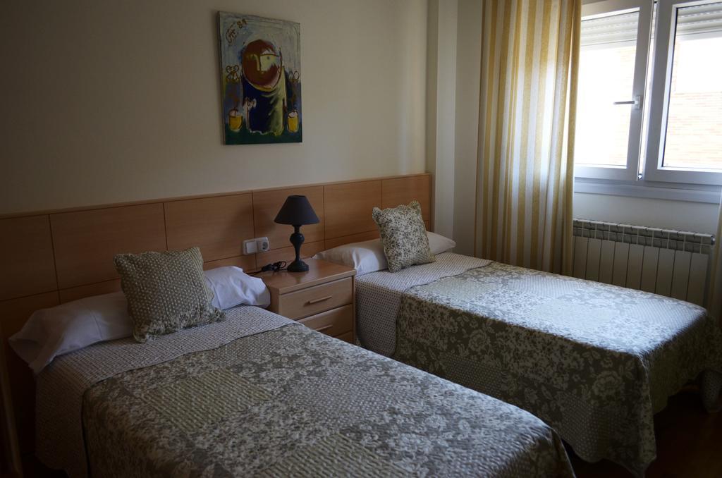Pension Ostadar Los Arcos Cameră foto
